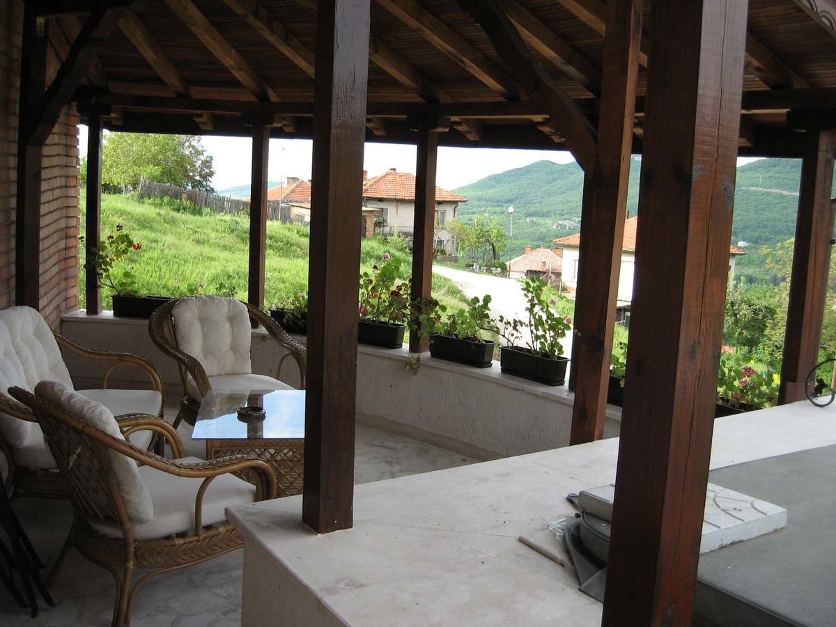 Castle Cottage Bed & Breakfast Belogradchik Exterior photo